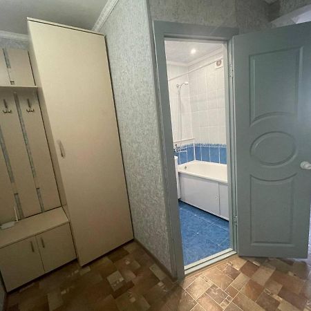 1-Комнатная Квартира В Центре! Petropavlovsk Esterno foto